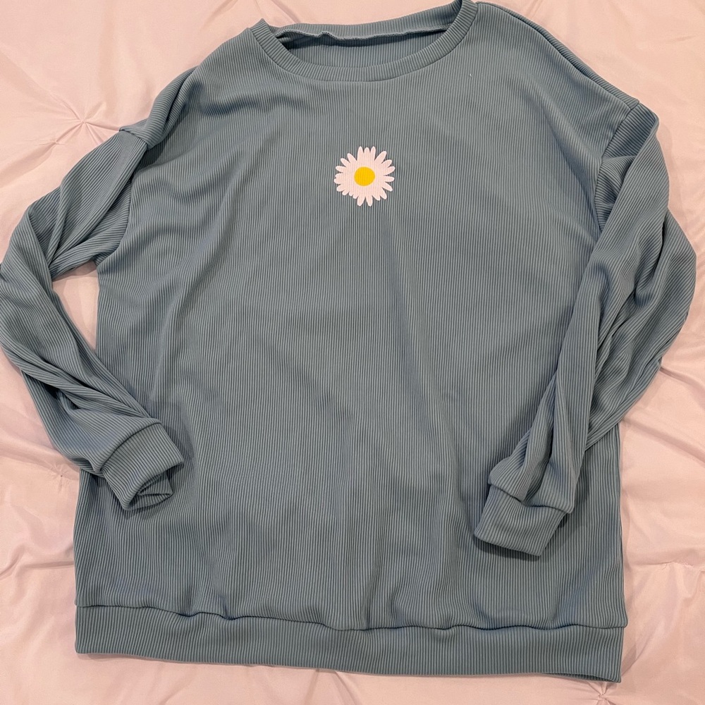 Blue, cozy, long sleeve